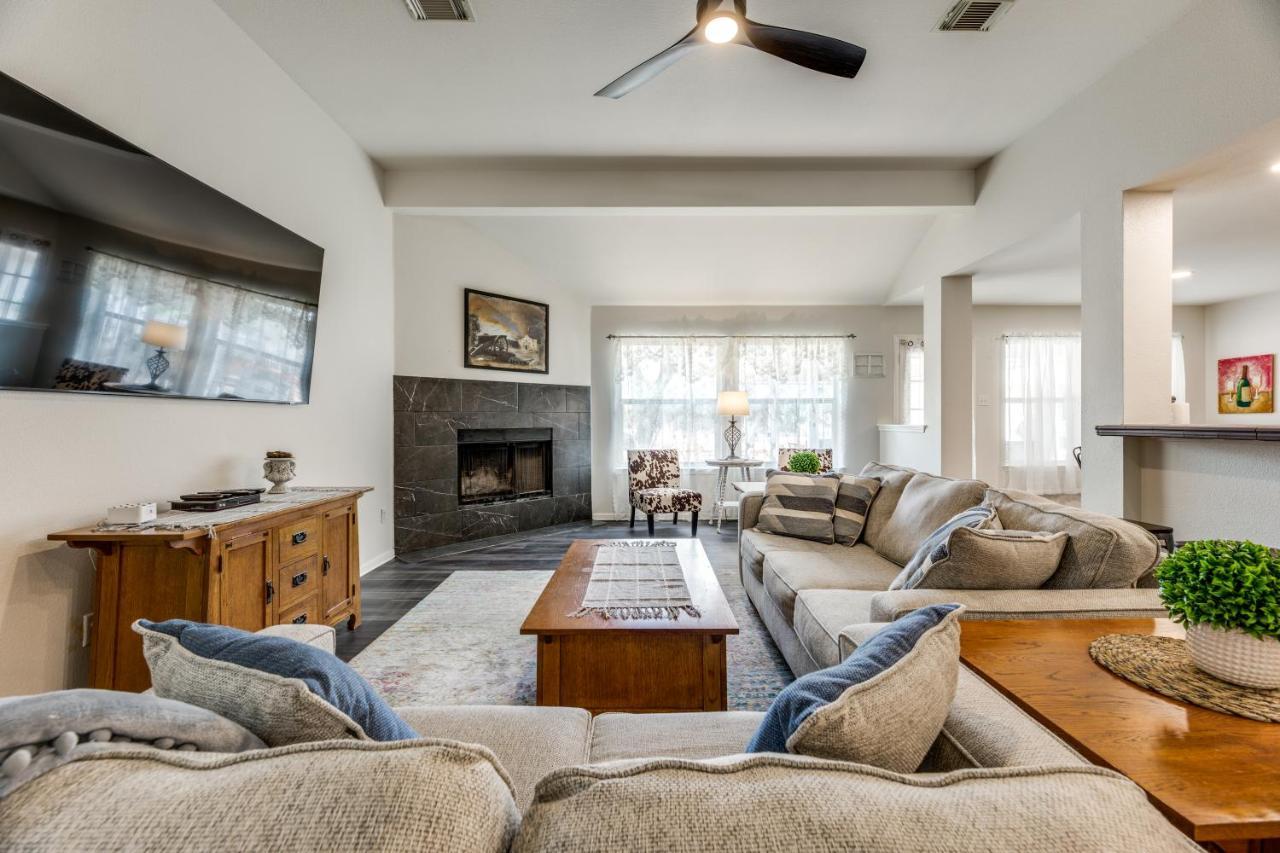 Spacious 5 Bdrm Home Mins To Wineries With Private Pool And Hot Tub! Джонсон-Сіті Екстер'єр фото